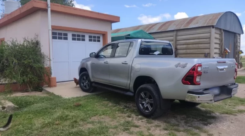 Winifreda: Robaron 20 mil dólares y una camioneta Hilux a mano armada