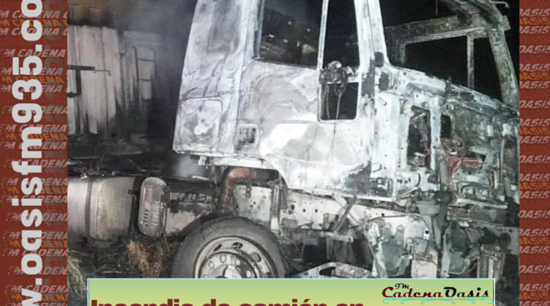 Incendio de camión en Ingeniero Luiggi, las pérdidas fueron totales en el tractor
