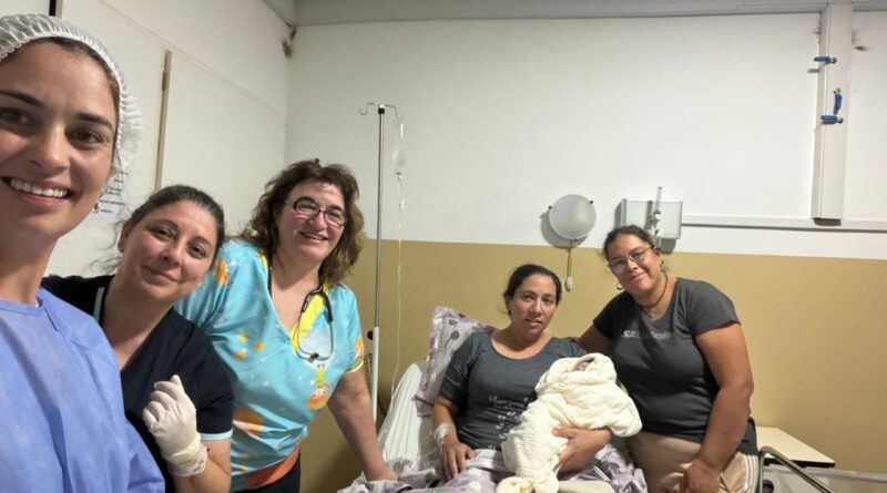 Ingeniero Luiggi: nació una beba en el hospital local y el equipo de salud celebró un parto “hermoso”.