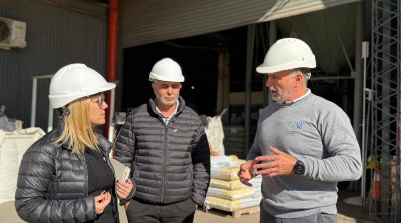 Celeste Rivas visitó Ingeniero Luiggi y recorrió instituciones, empresas y el sector productivo.